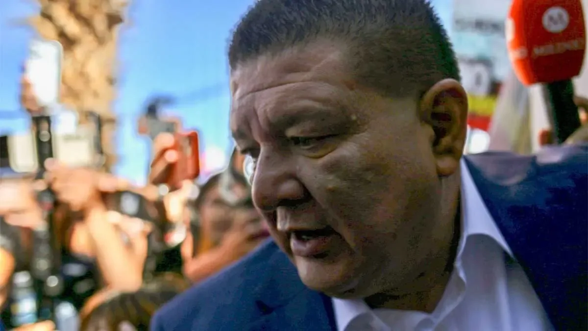El exfiscal busca la candidatura del PAN tras renunciar por el caso CIA.