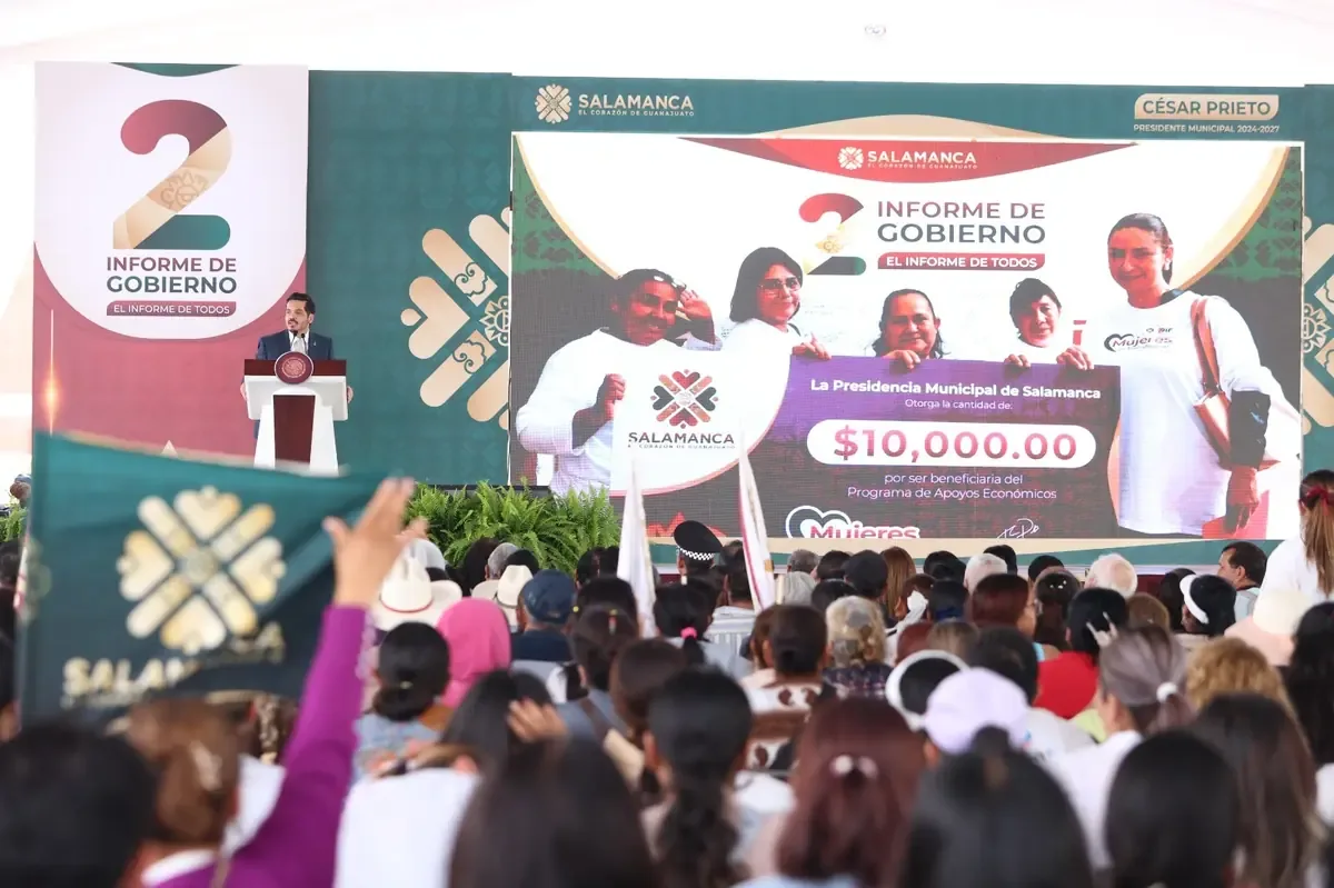 El presidente municipal detalló obras y proyectos de infraestructura y seguridad en su informe.