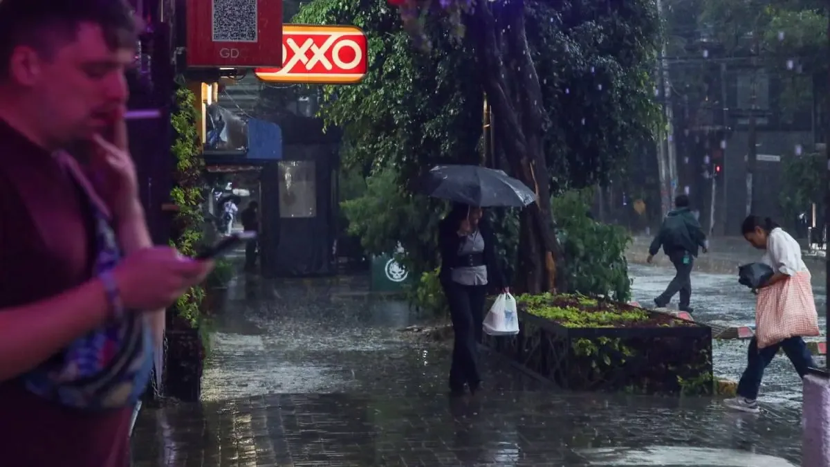 El Servicio Meteorológico Nacional advierte de lluvias con riesgo de deslaves y granizo en diversas entidades.