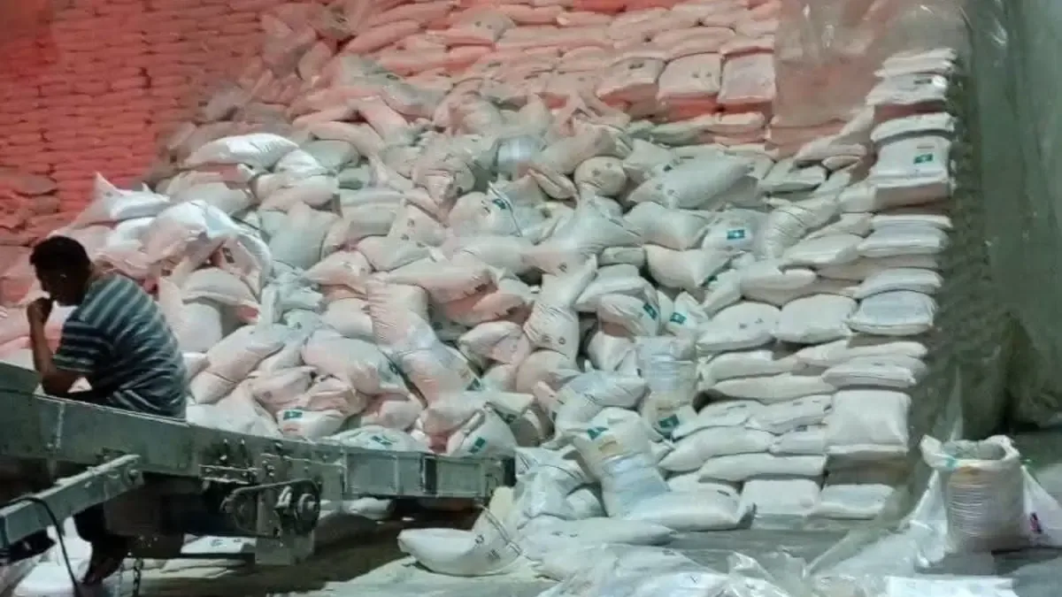 El incidente dejó a cuatro trabajadores heridos, uno de ellos en estado grave.