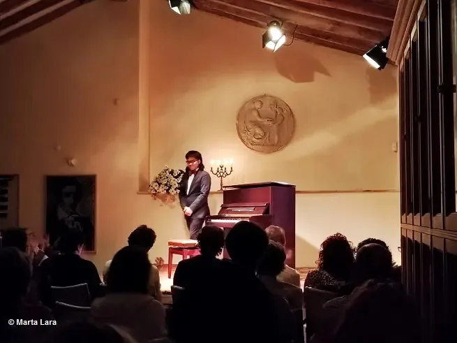 La joven promesa del piano presenta un programa audaz y brillante en un sitio histórico.