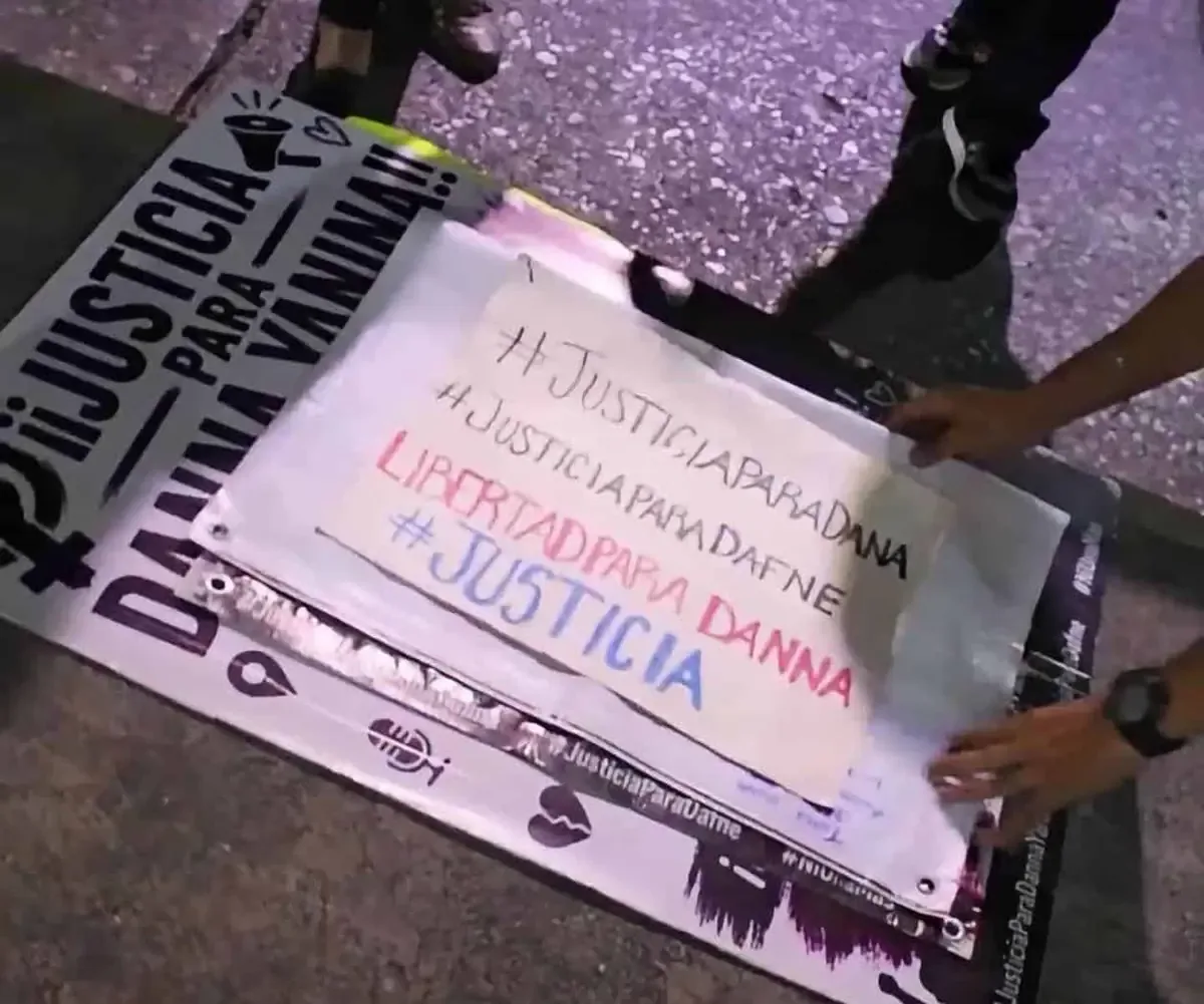 La apelación busca anular la vinculación a proceso y resaltar violaciones al debido proceso en el caso de Dafne Zapata.