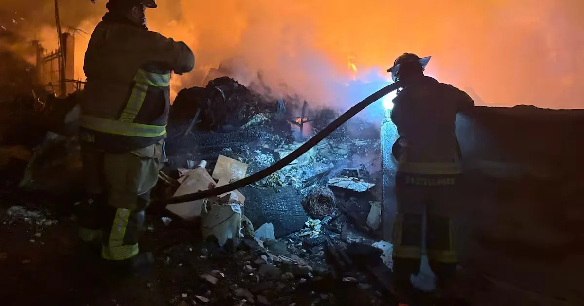 Daños en Rancho Las Flores tras el incendio que consumió varias viviendas.