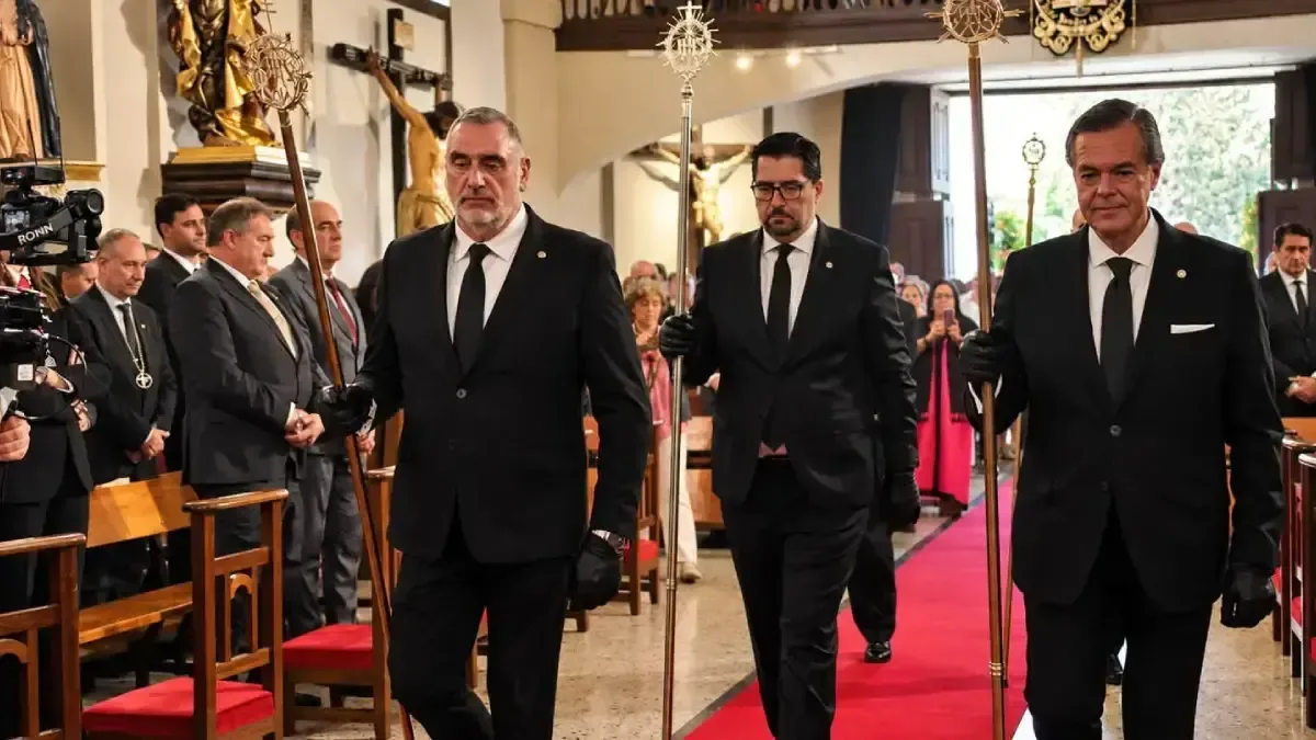 La cofradía más grande de León inicia una nueva etapa con un enfoque en la juventud y la acción social.