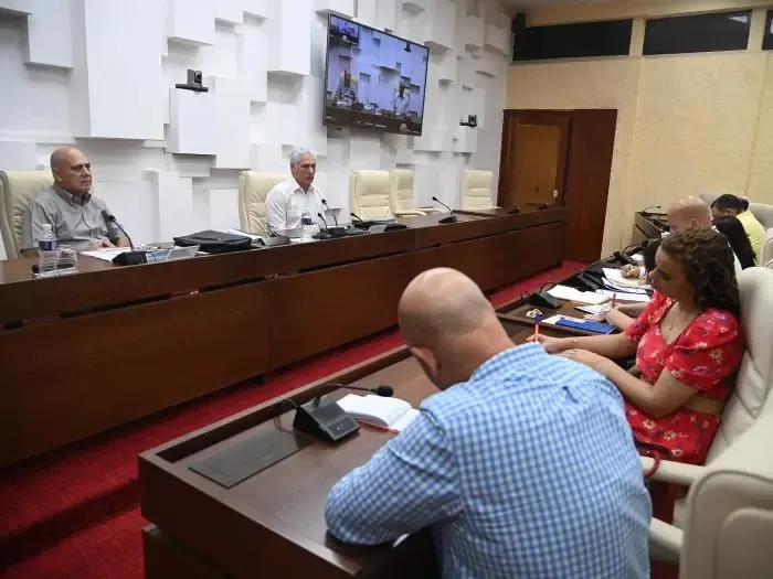 La comunidad se convierte en eje central para fortalecer la defensa y economía en Cuba.