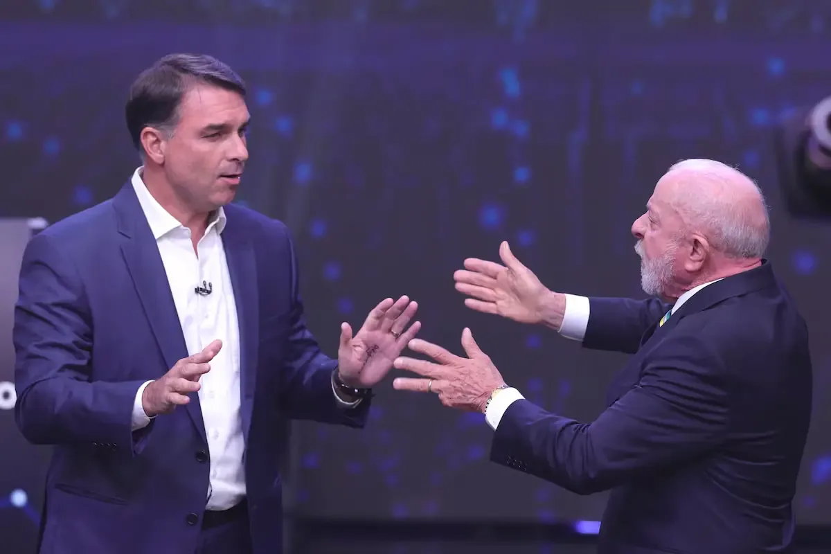 El primer debate real entre los candidatos se enfoca en acusaciones de corrupción y seguridad.