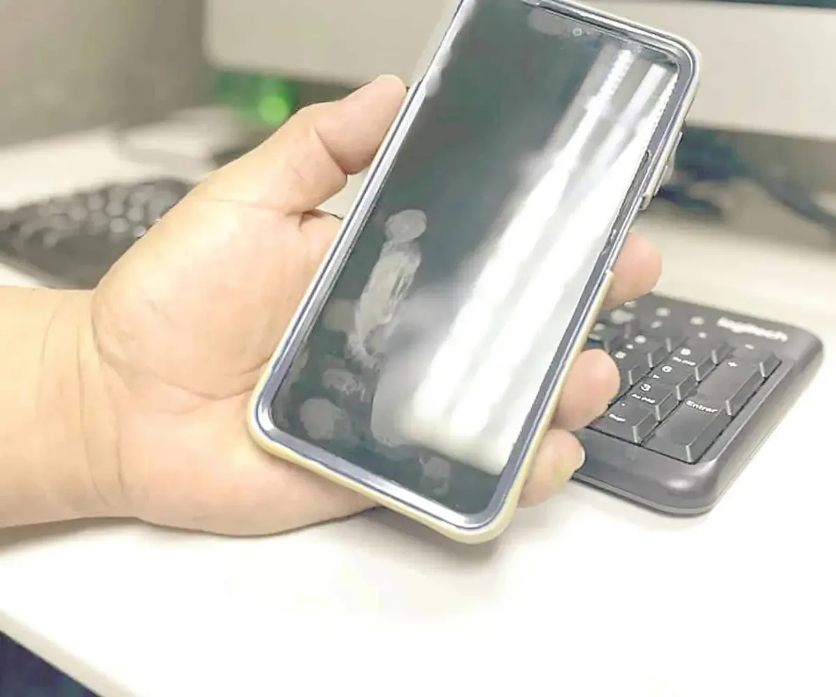 La ampliación del plazo para el registro genera opiniones divididas entre los usuarios de telefonía móvil.