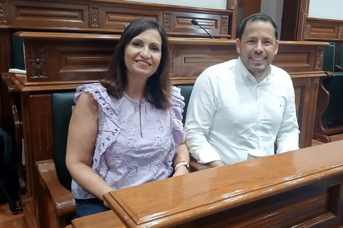La discusión sobre la actividad profesional de Iván Sánchez genera cuestionamientos sobre la transparencia en el Ayuntamiento de Telde.