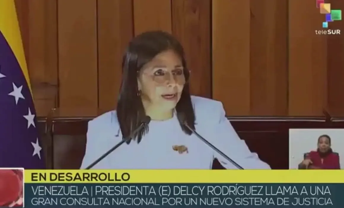 Delcy Rodríguez anuncia el cierre de El Helicoide y su transformación comunitaria.