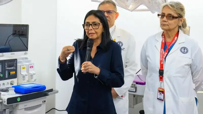 Delcy Rodríguez durante la conferencia sobre desbloqueo de activos en EE. UU.