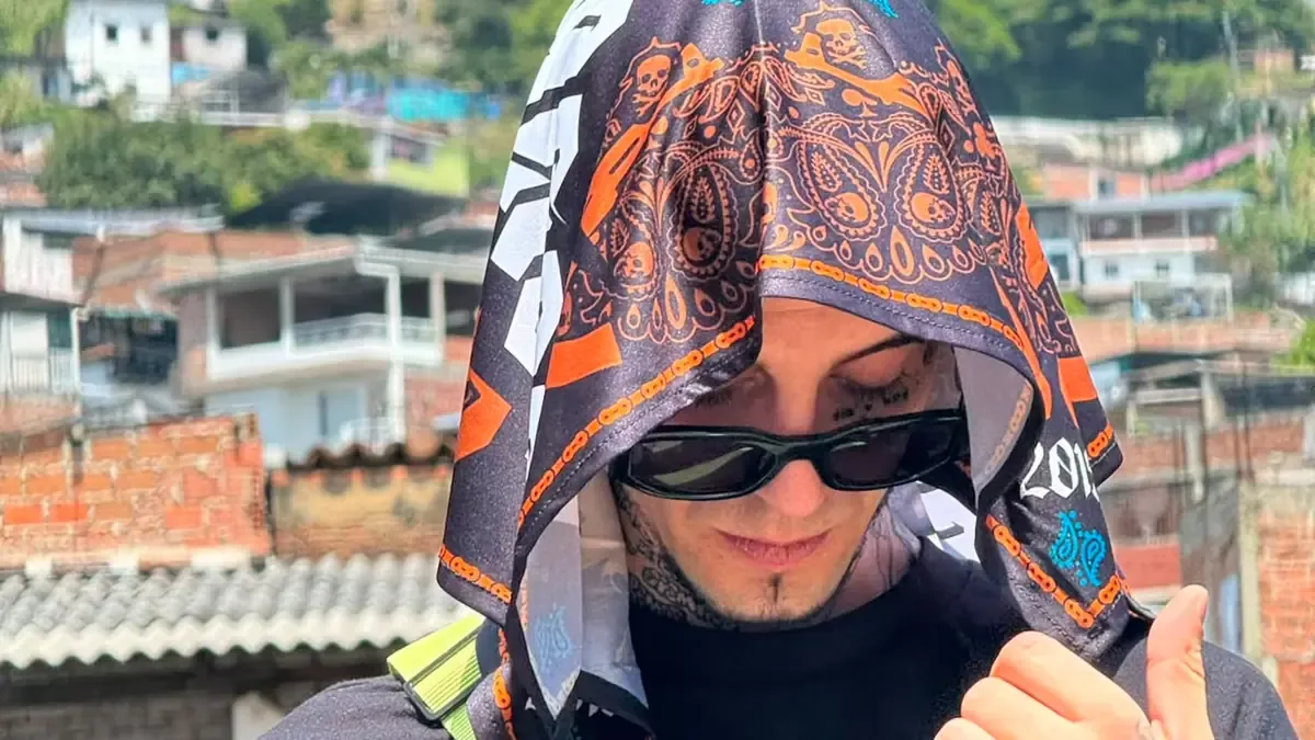 El rapero Denom reflexiona sobre su trayectoria y su próximo cambio musical tras diez años de carrera.