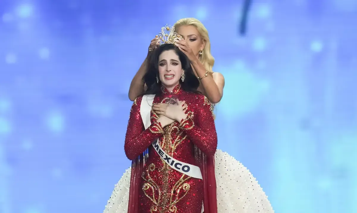 La controversia en torno al concurso Miss Universe pone en duda el proceso de su llegada a la isla.