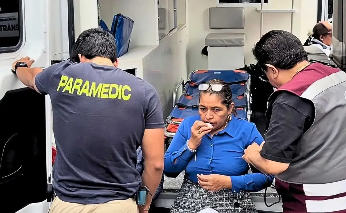 Una evacuación masiva se llevó a cabo tras reportes de un fuerte olor a gas, aunque no se detectó fuga.