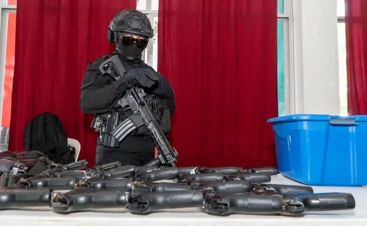 La Secretaría de Seguridad Pública actúa ante la falta de un presidente municipal y condiciones para resguardar armamento.