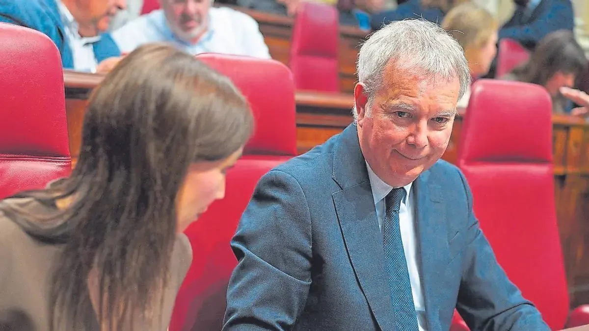 La falta de cohesión entre los socialistas se hace evidente en medio de un debate polarizado.