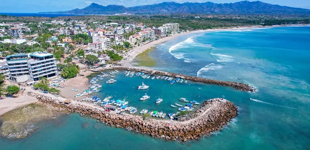 Descubre los pueblos costeros de la Riviera Nayarit, una alternativa ideal a los destinos turísticos concurridos.