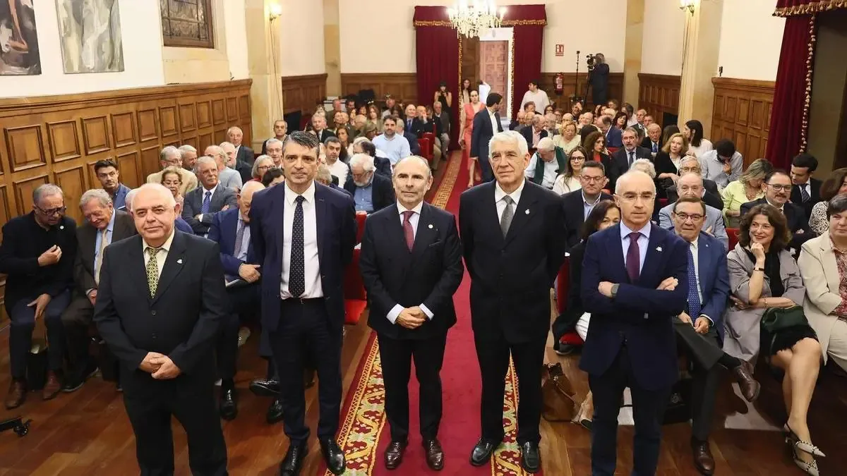 Mario Díaz se retira tras casi 50 años de labor académica y su legado perdura en la comunidad educativa.
