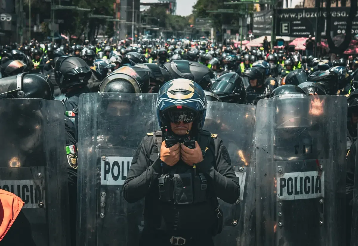 La medida busca fortalecer la seguridad en Uruapan y asegurar la certificación de los agentes de policía.