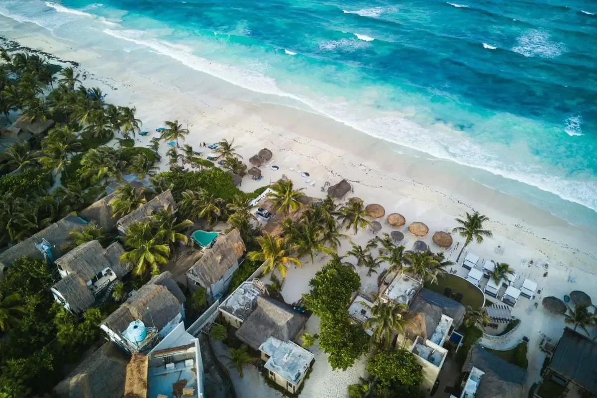 Conoce las opciones más destacadas para disfrutar del verano en playas mexicanas.