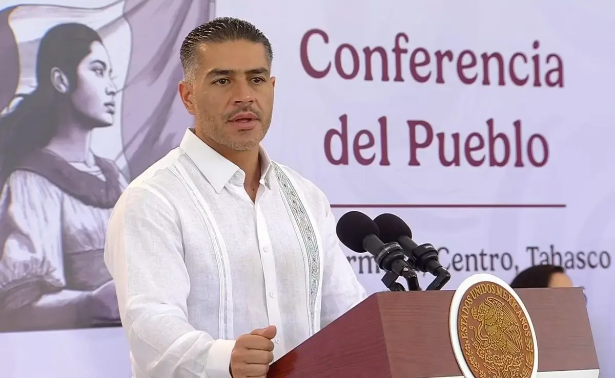 La destitución responde a irregularidades en el decomiso de 59 millones de litros de combustible en Guanajuato.