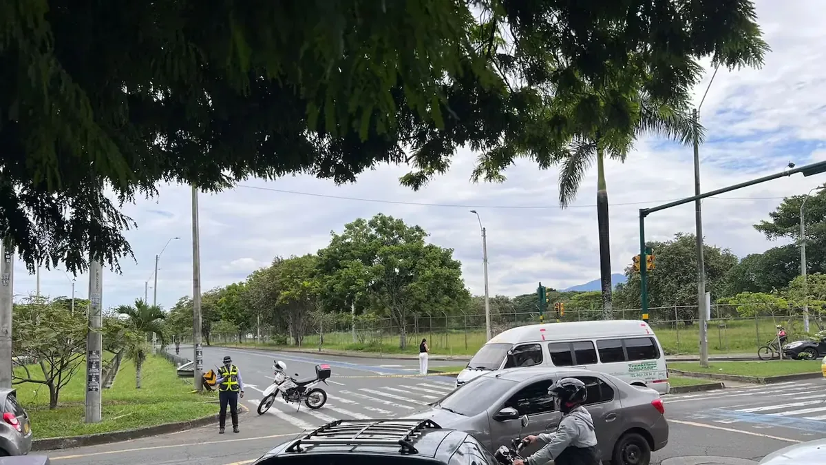 La situación de orden público genera complicaciones en el tráfico y el transporte público en el sur de la ciudad.
