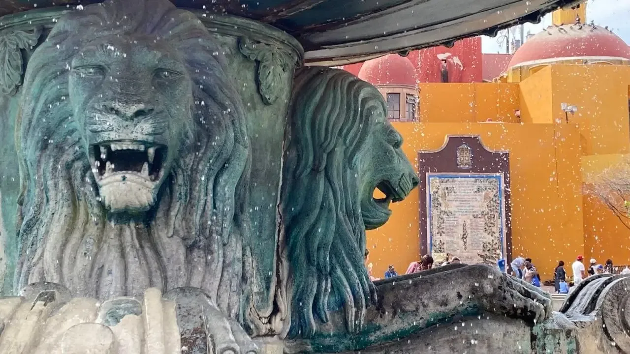 Detalles históricos de la fundación de la Villa de León y sus emblemáticos barrios.
