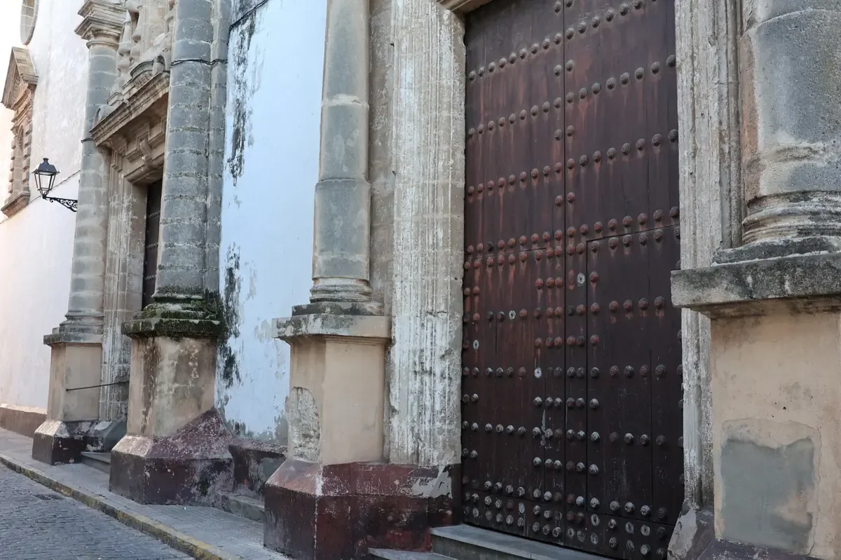 La aparición de nuevos grafitis genera preocupación en autoridades y vecinos del Centro Histórico de Morelia.