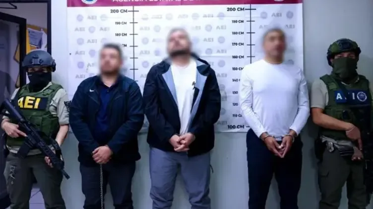 Detención de policías involucrados en la desaparición en Mexicali.