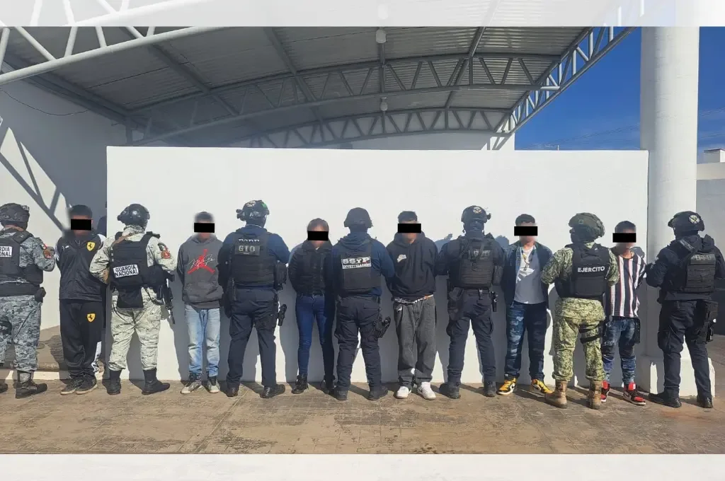 Detención de seis personas en Irapuato por posesión de armas y drogas.