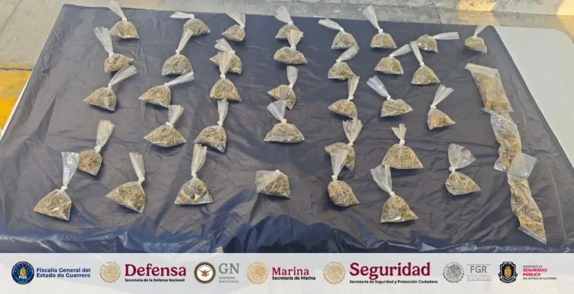 Detención de tres hombres con marihuana en Acapulco por las autoridades.