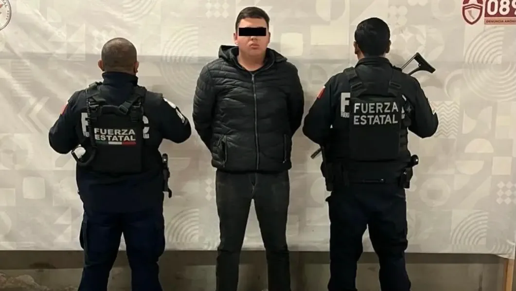 Detención de un hombre con un cargamento de metanfetamina en Tijuana.