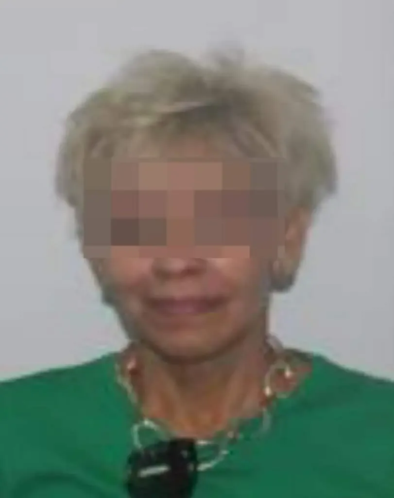 Detención de una mujer mayor en relación a la retención de su nieto con discapacidad.