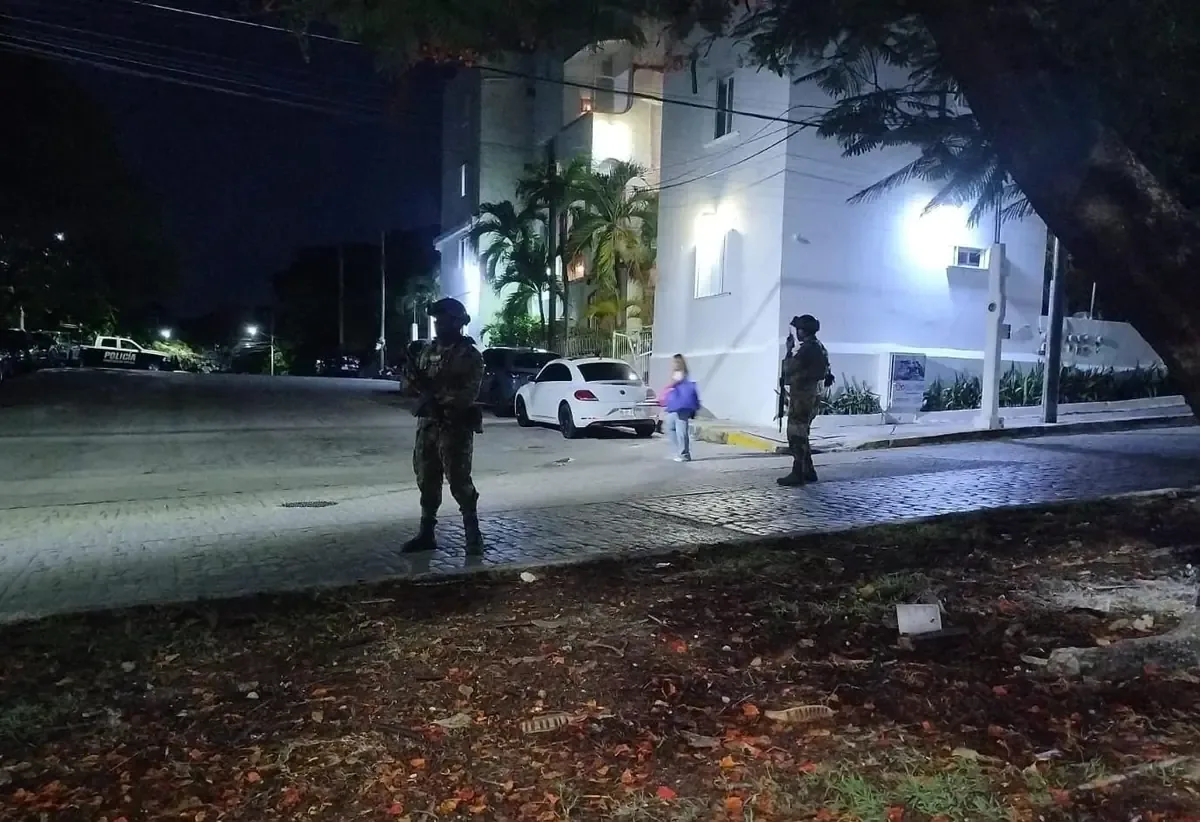 La detención se dio durante un operativo en un domicilio de Cancún por parte de la FGR.