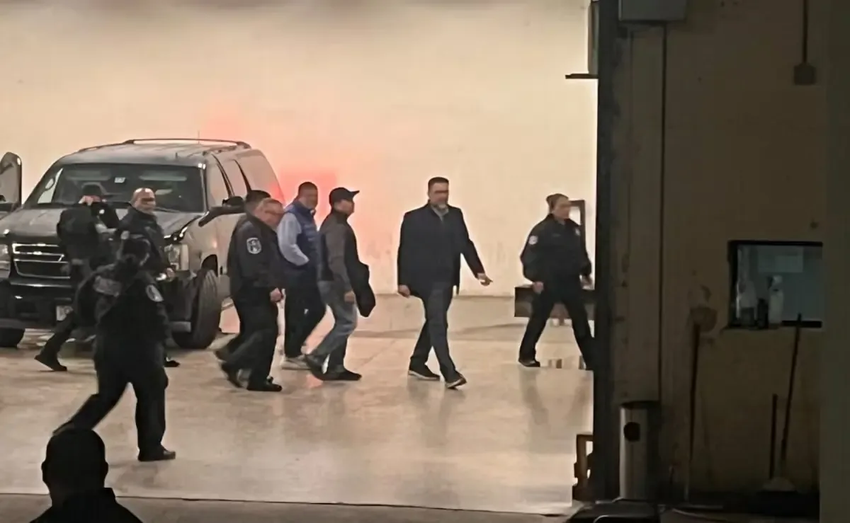 La detención del exfiscal se produce por una orden de aprehensión en el Estado de México.