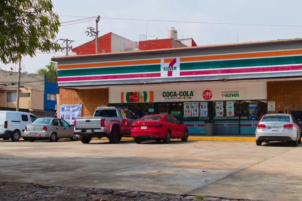 La pronta intervención policial busca garantizar la seguridad en el comercio local.