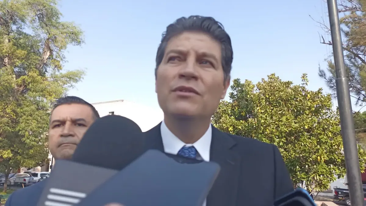 La investigación sobre el homicidio avanza con el compromiso de justicia para la familia del agente caído.