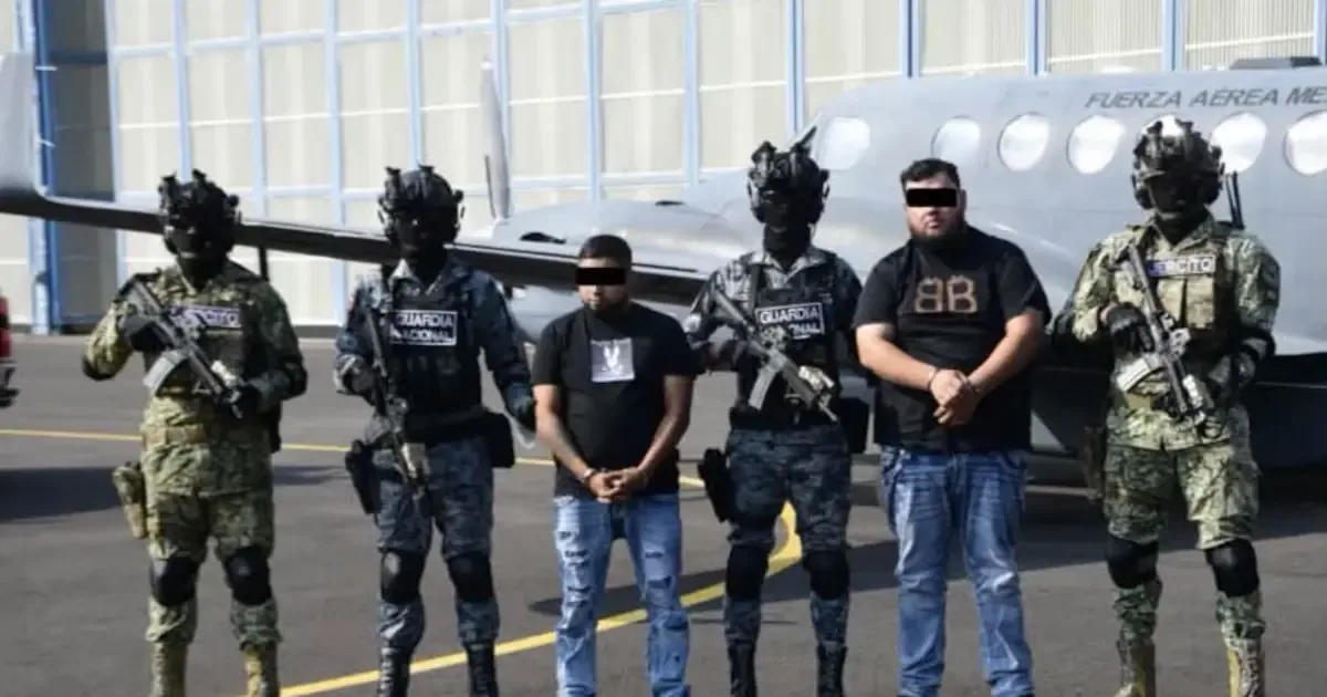 La recaptura de "El Titán" genera narcobloqueos y alerta de seguridad en Tamaulipas.