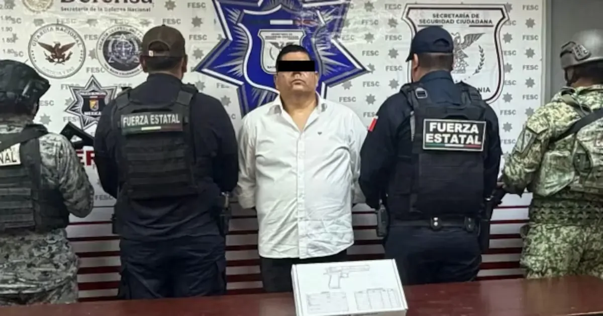 El arresto se realizó durante un patrullaje y se investiga su relación con el crimen organizado.