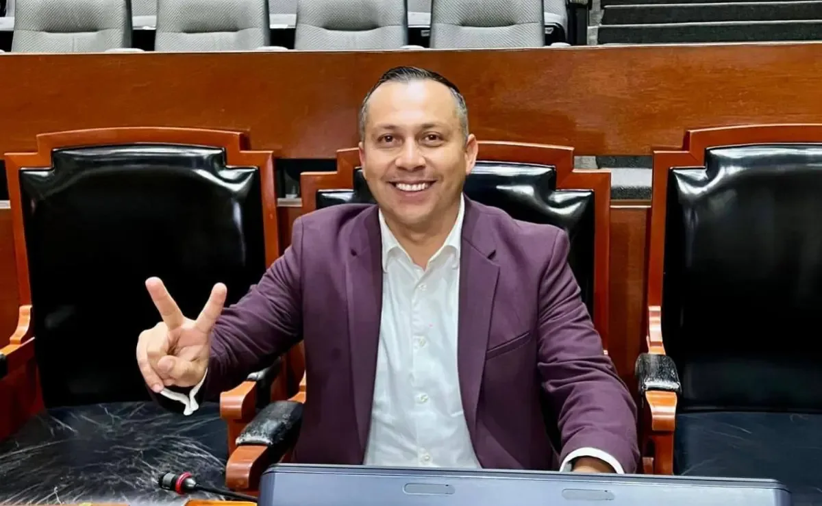 La captura del exfuncionario genera incertidumbre en el municipio tras su arresto.