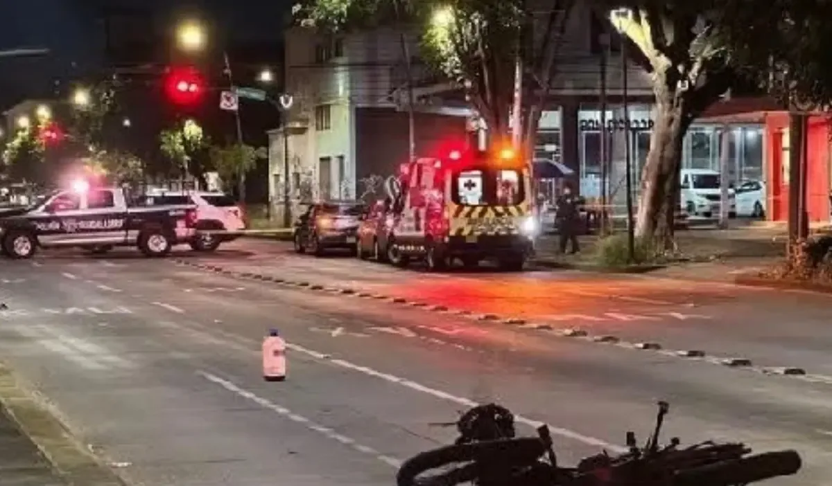 La detención se produjo tras un incidente automovilístico en el que murió un motociclista.