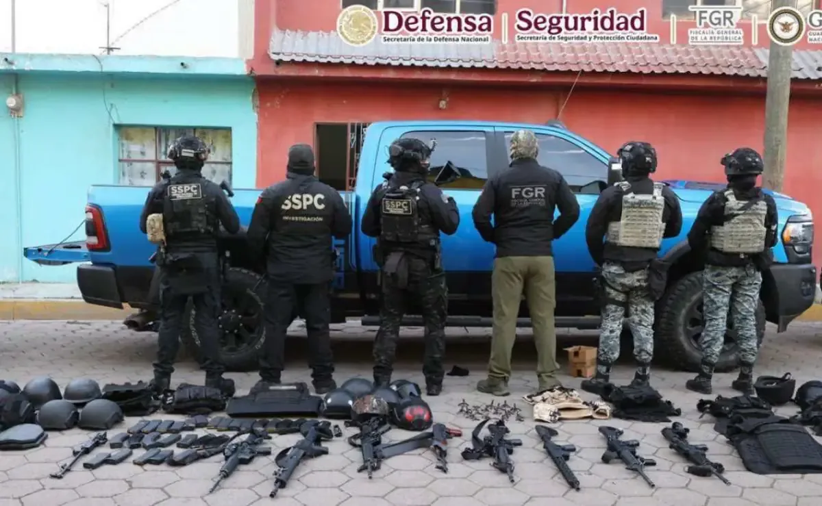 Nueve detenidos, incluidos funcionarios, marcan un fuerte golpe contra la delincuencia en Puebla.