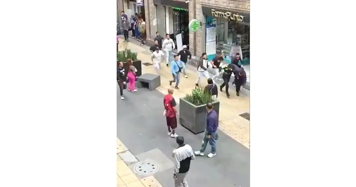 La rápida intervención de la policía evitó que la situación escalara aún más.