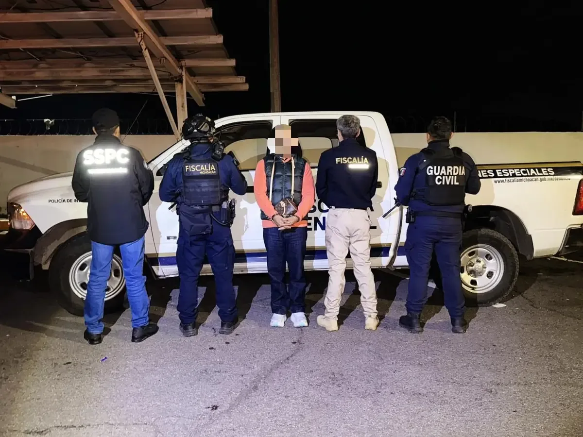 La detención implica un fraude complejo en el sector de mensajería.