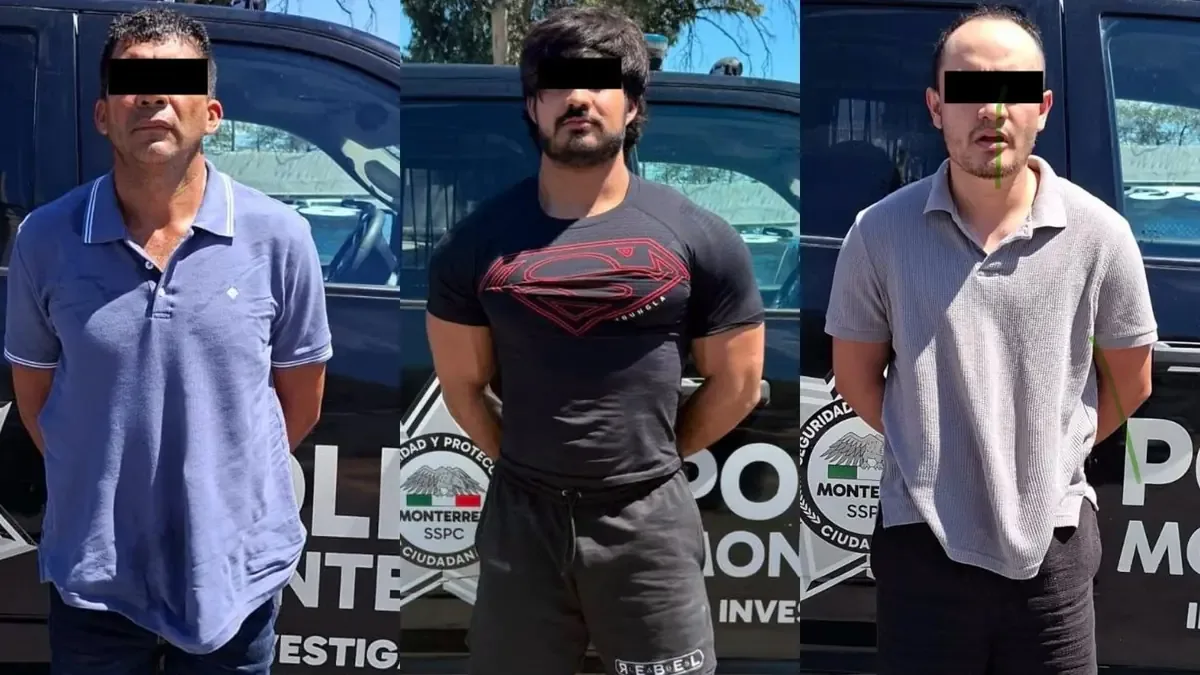 Las autoridades detuvieron a tres hombres tras un robo violento; se aseguraron armas y un monto significativo en efectivo.