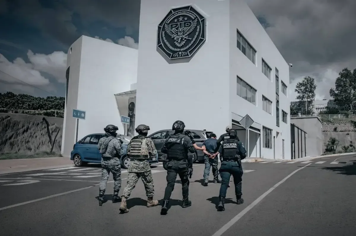 La detención se produjo tras un trabajo conjunto de las fiscalías de Querétaro y del Estado de México.