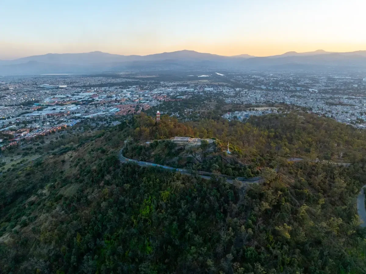 Una serie de disparos en Monterrey generan preocupación entre los vecinos del Cerro de la Campana.