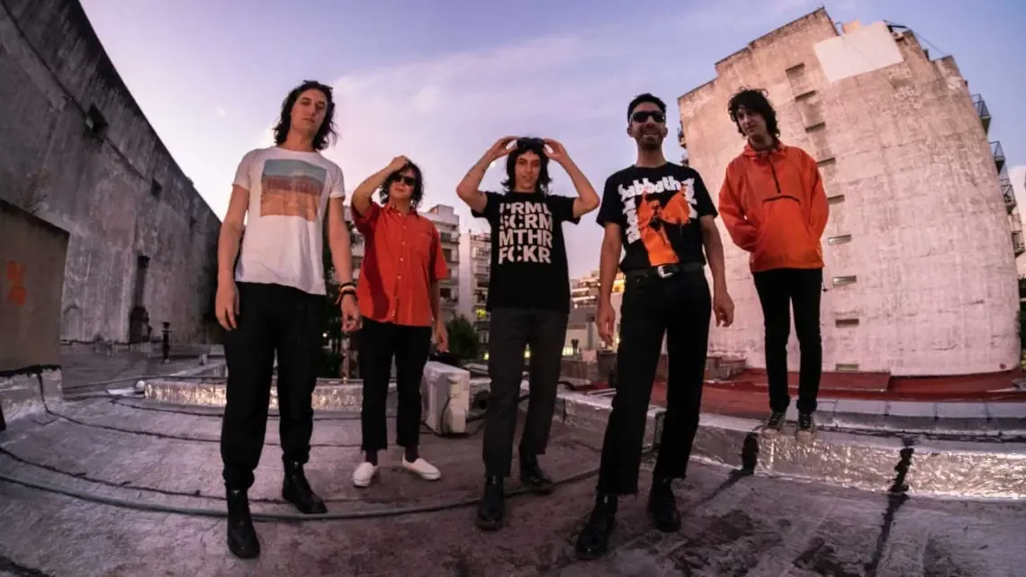 Diferentes géneros se fusionan en los nuevos lanzamientos de bandas destacadas.