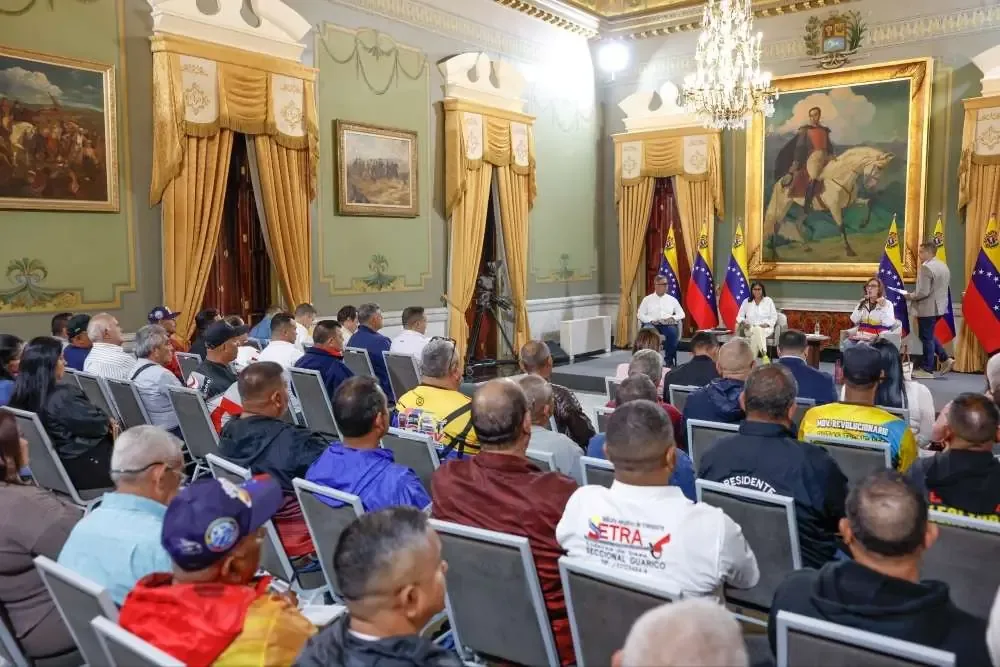 Encuentro nacional aborda los retos del sector transporte y su futuro.