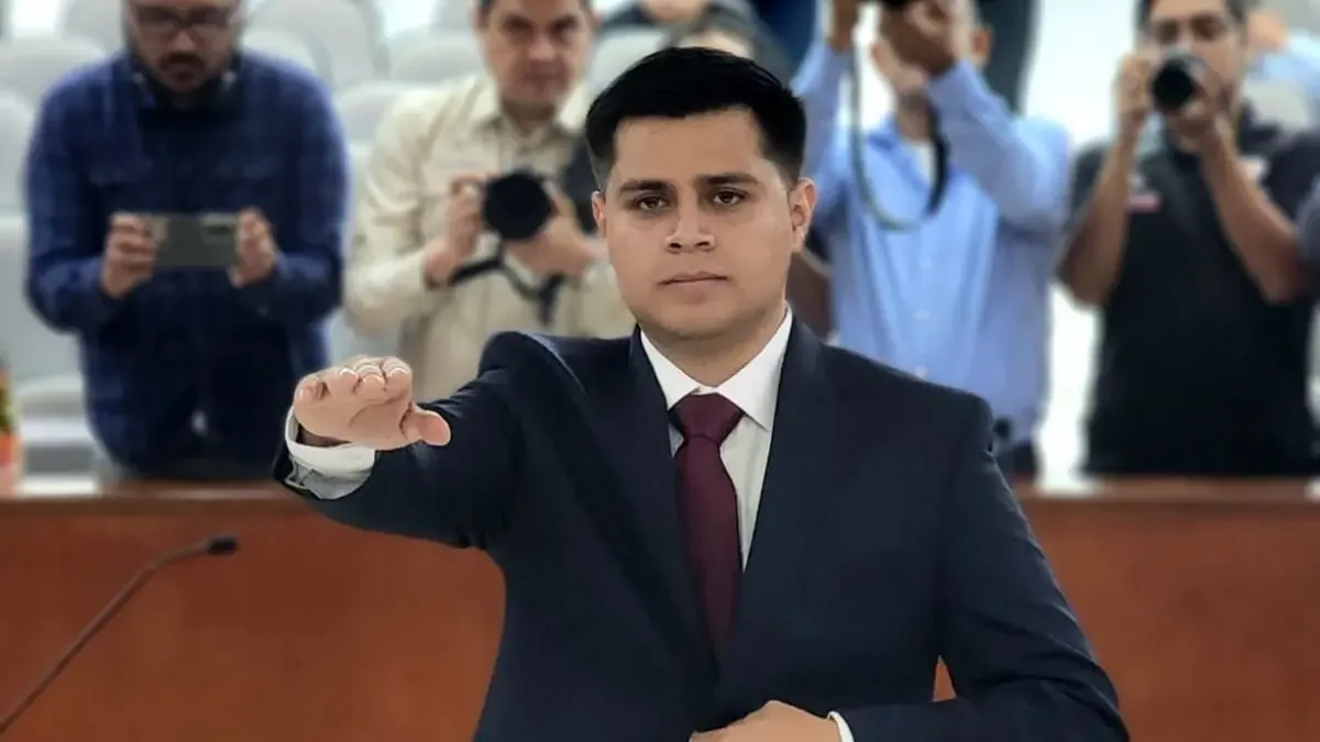 Ramón Vázquez Valadez deja su cargo y su hijastro ocupará su lugar en la Legislatura de Baja California.