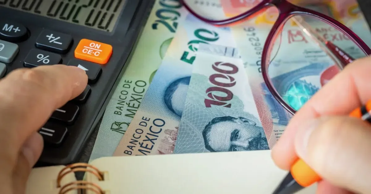 La Ley de Ingresos 2027 destaca un incremento en los ingresos tributarios y redistribuye las fuentes de financiamiento.